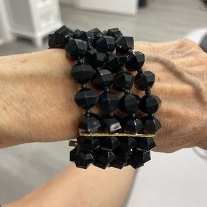 Black bracelet it’s used in good condition